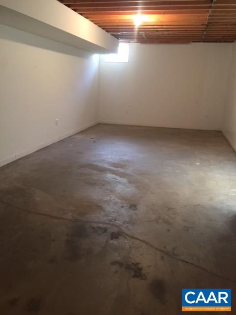 894 Graves Mill Road Madison, VA 22727 - Photo 34 of 40 a view of an empty room
