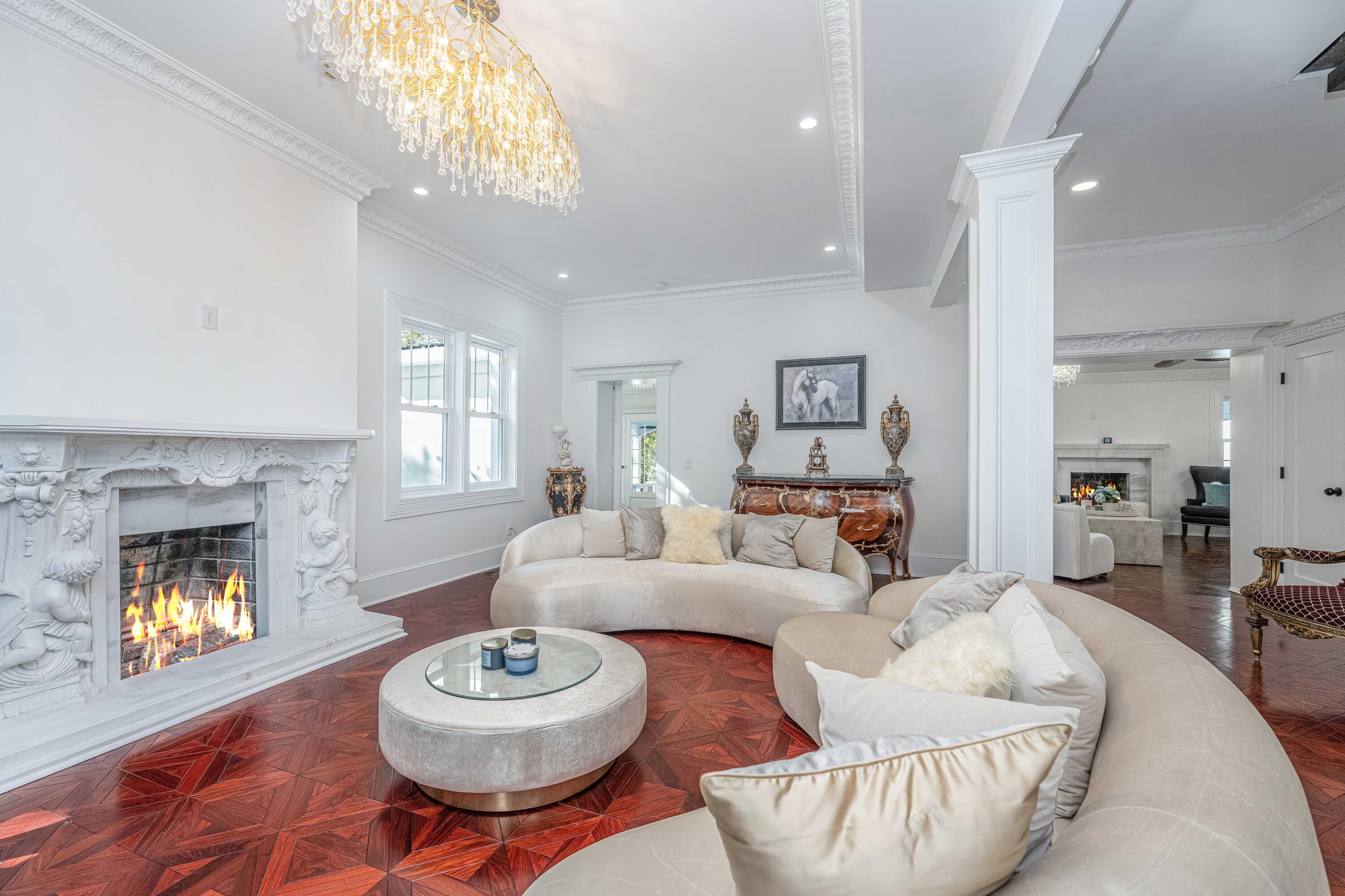 2287 Ashley River Road Charleston, SC 29414 - Photo 16 of 53 Living Room