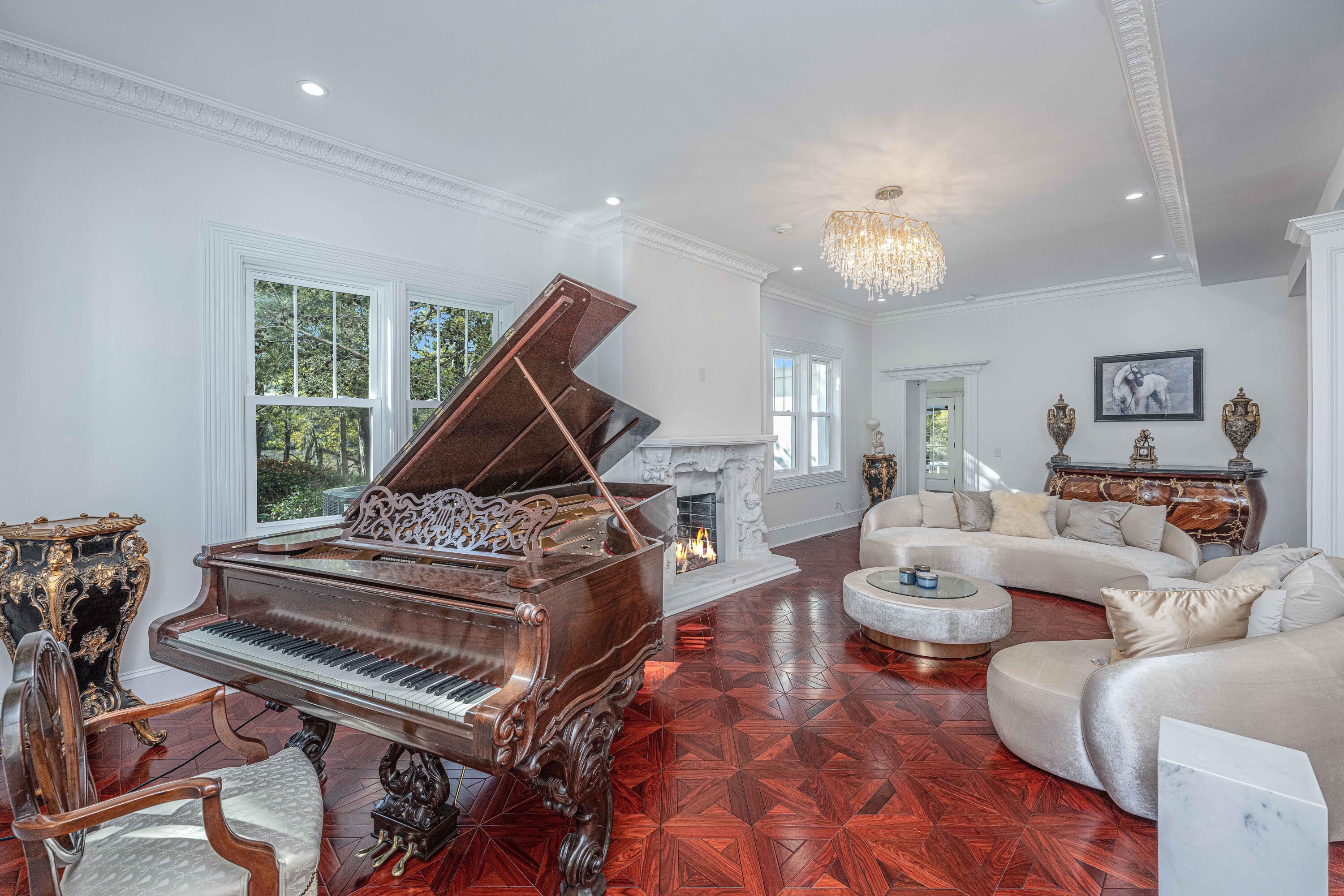 2287 Ashley River Road Charleston, SC 29414 - Photo 17 of 53 Living Room