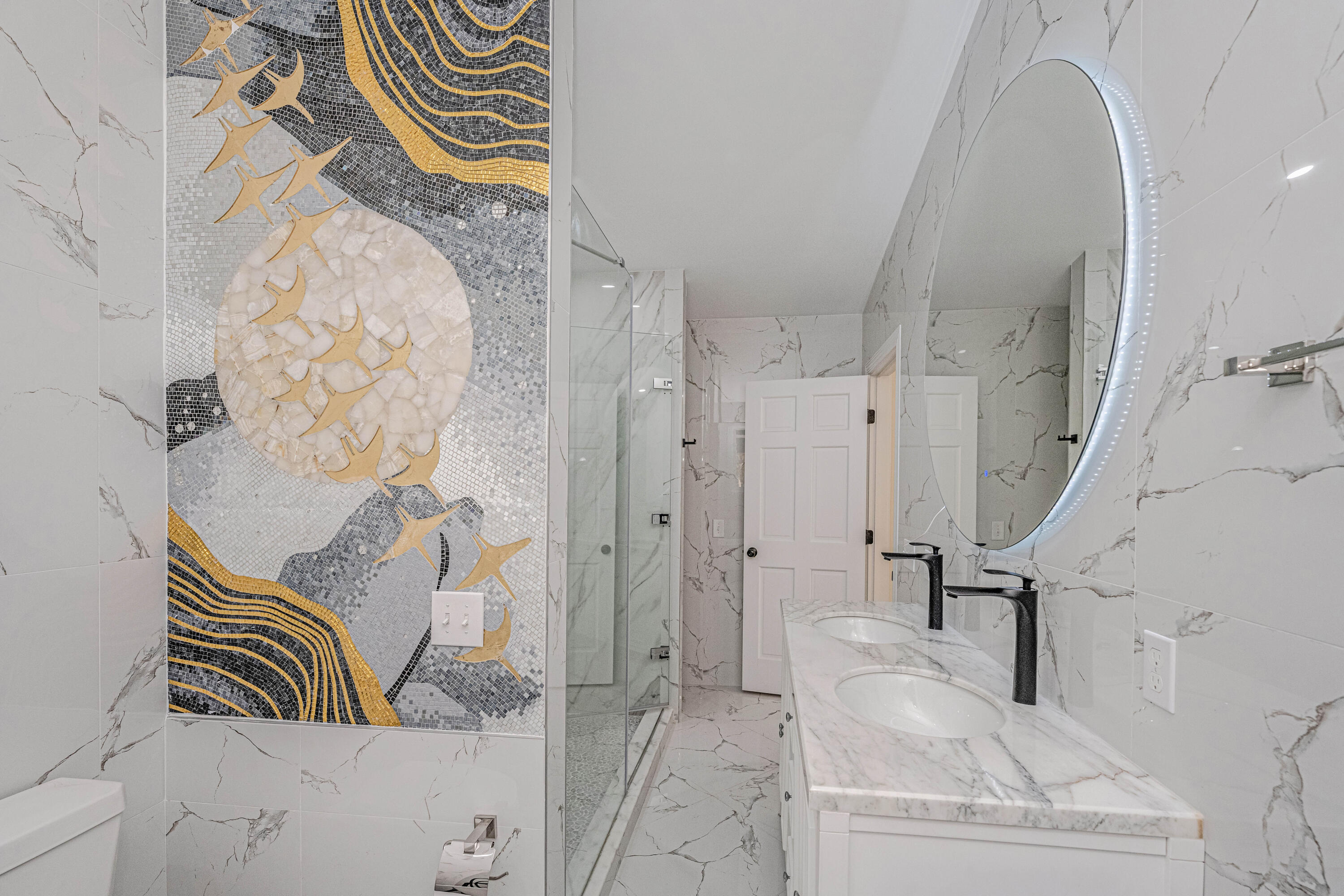 2287 Ashley River Road Charleston, SC 29414 - Photo 31 of 53 Owner's Bathroom