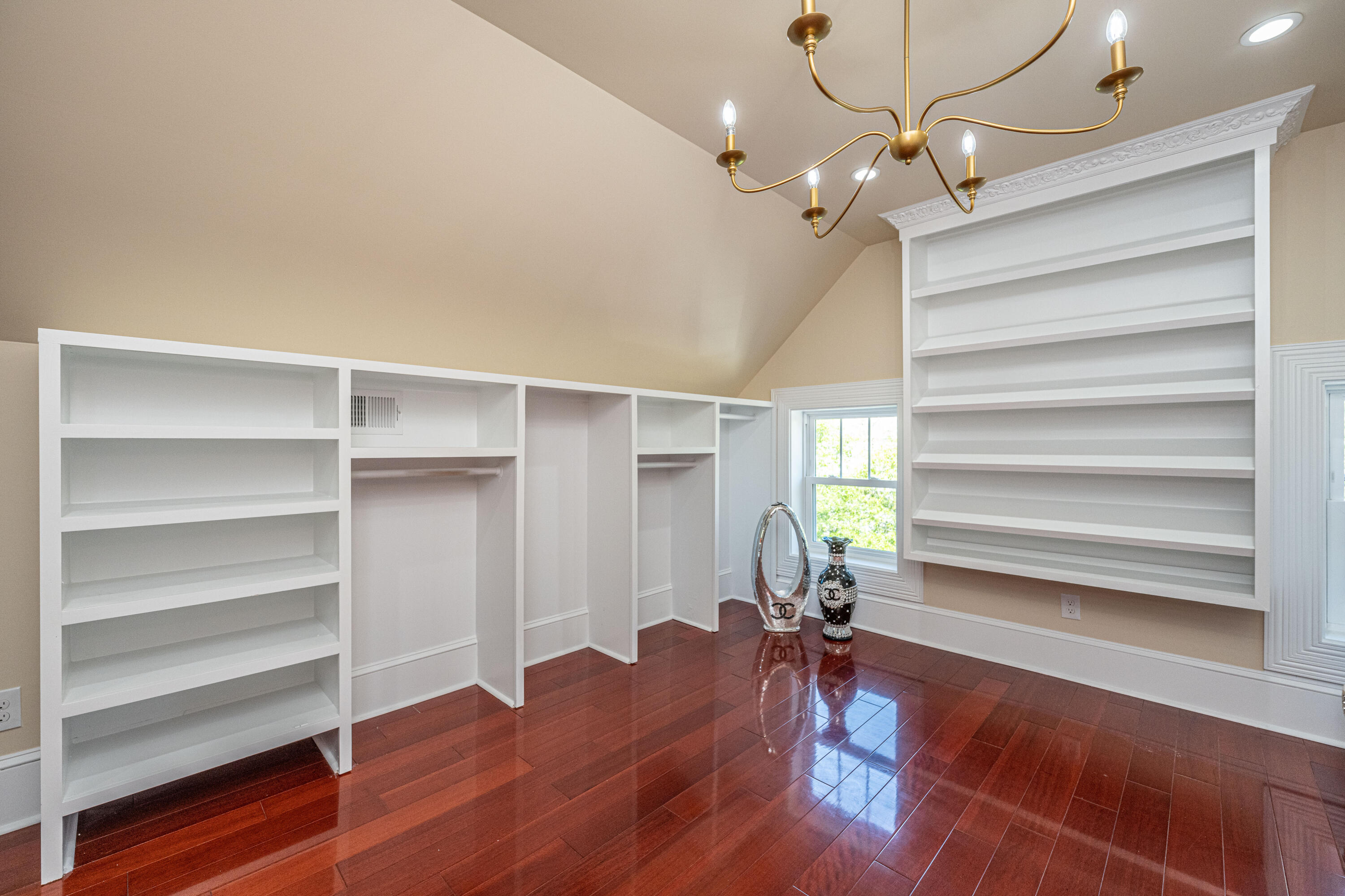 2287 Ashley River Road Charleston, SC 29414 - Photo 46 of 53 3rd floor dressing room