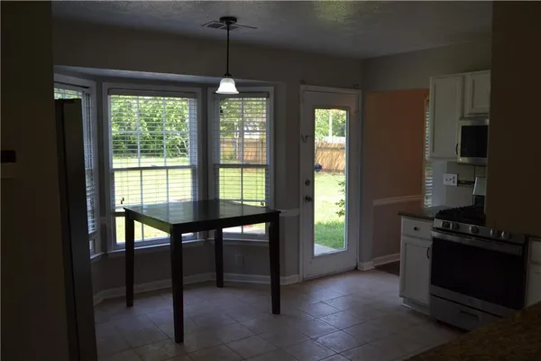 $2,300 | 1591 Willow Bend Way, Snellville, GA 30078