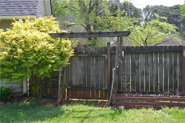 $2,300 | 1591 Willow Bend Way, Snellville, GA 30078