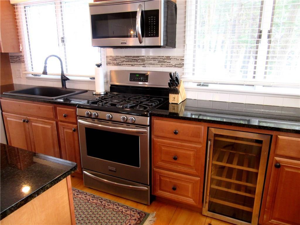 656 Gurnet Road Brunswick, ME 04011 - Photo 10 of 35 Photo