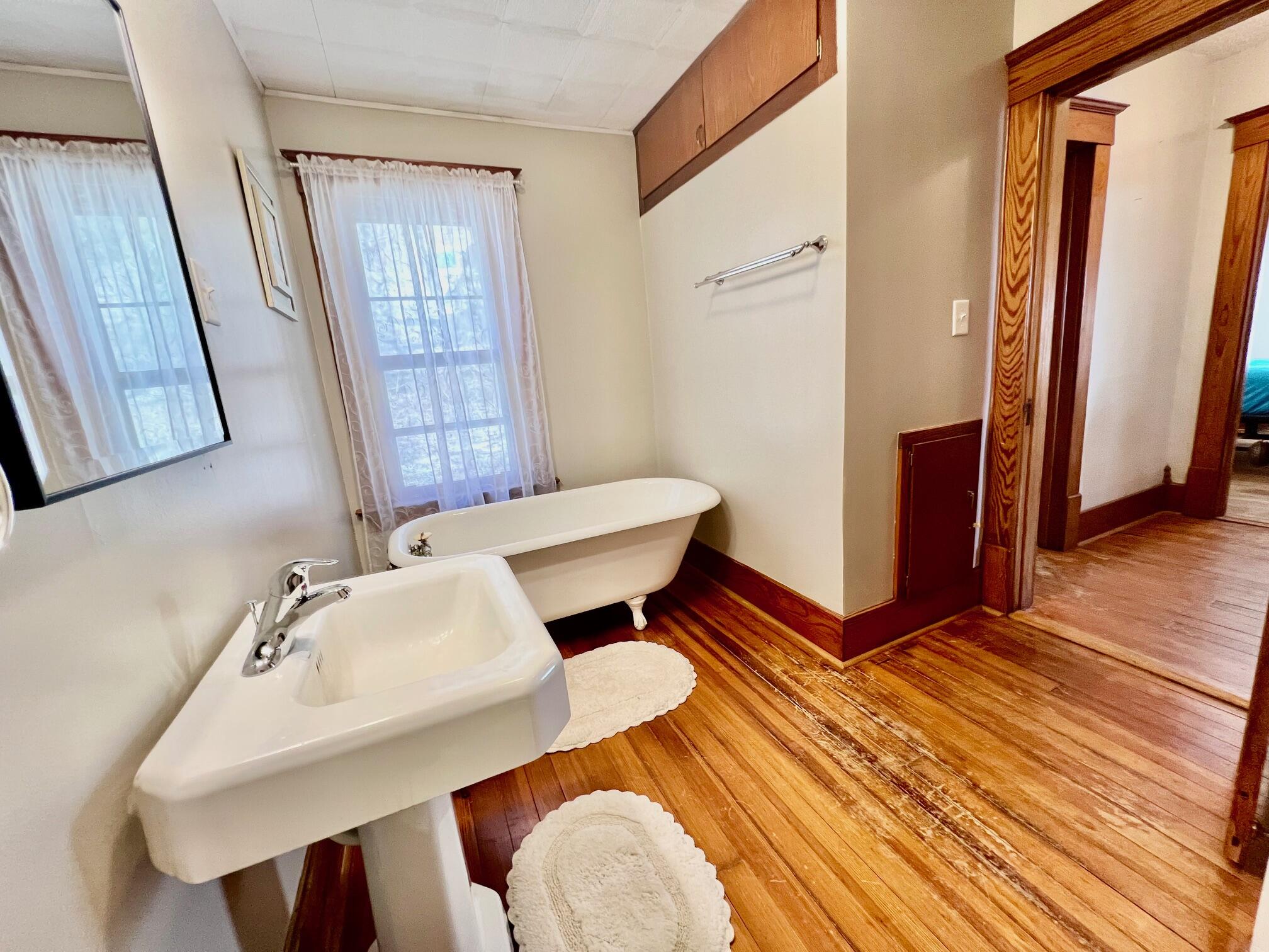 148 Main Street Ferryville, WI 54628 - Photo 23 of 37 Upper Bath