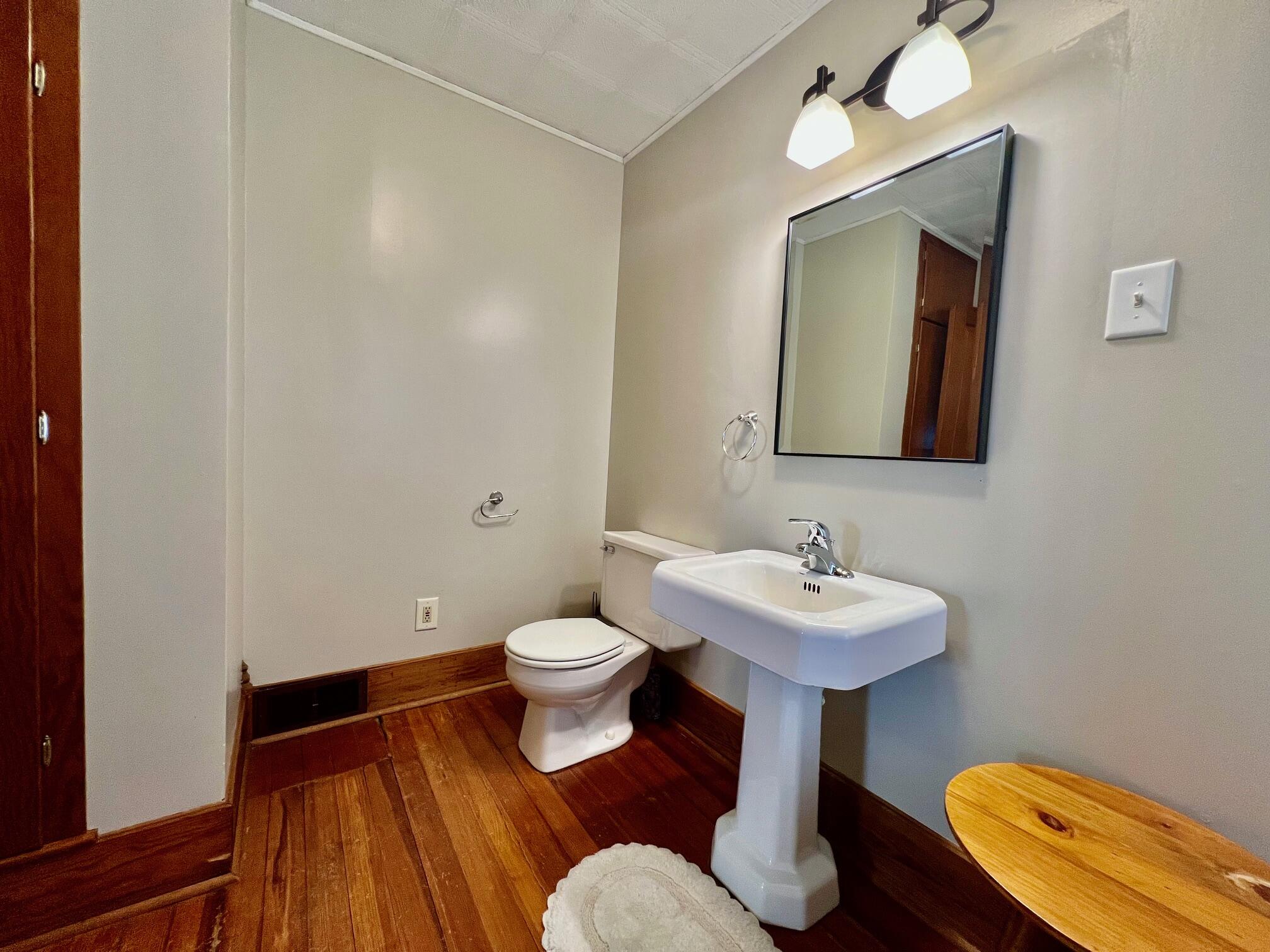 148 Main Street Ferryville, WI 54628 - Photo 25 of 37 Upper Bath