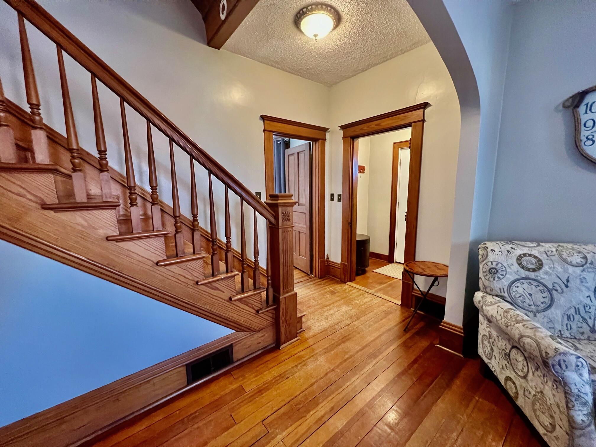 148 Main Street Ferryville, WI 54628 - Photo 5 of 37 Entry Living RM