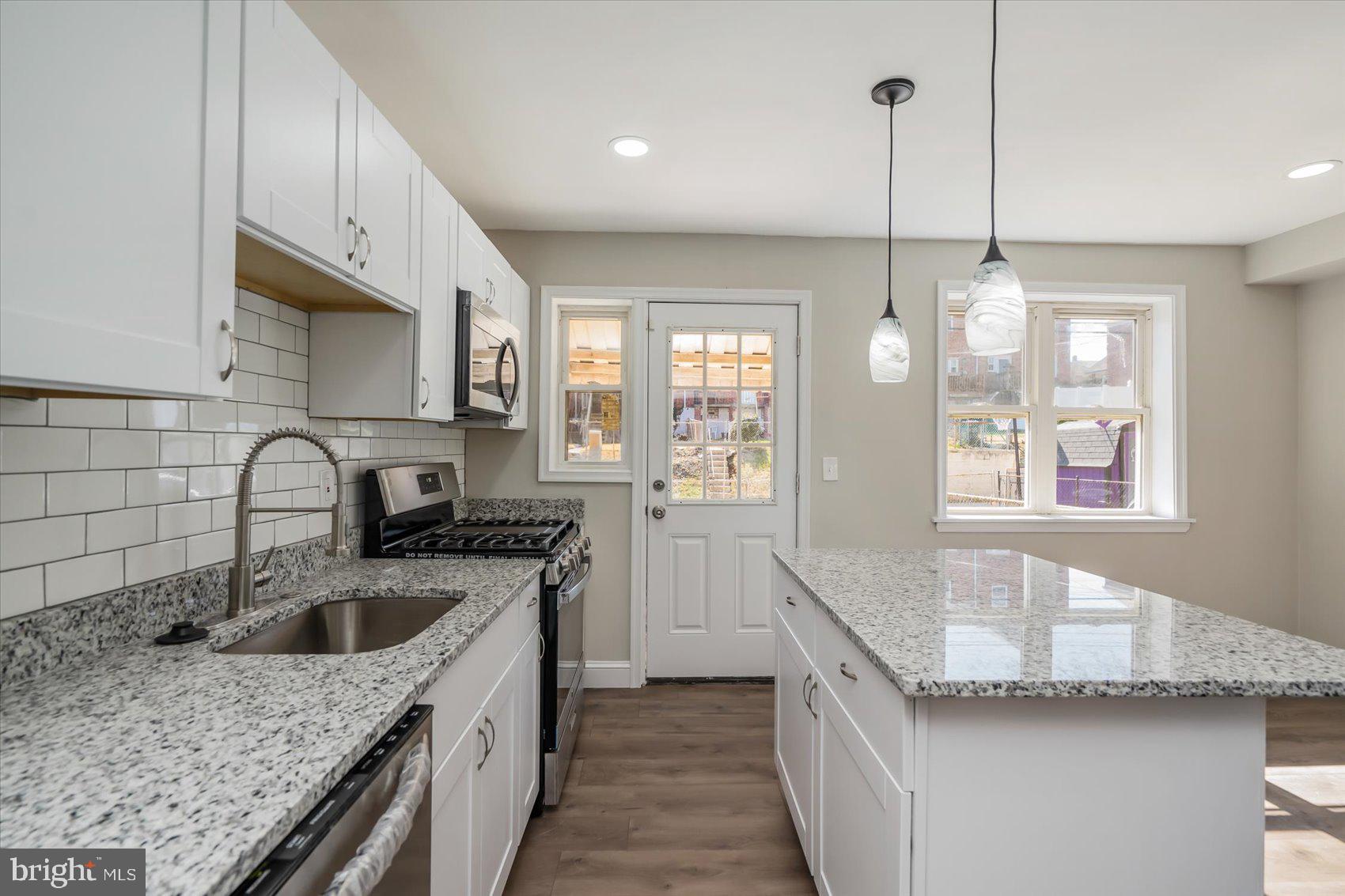 5433 Channing Road Baltimore, MD 21229 - Photo 8 of 26