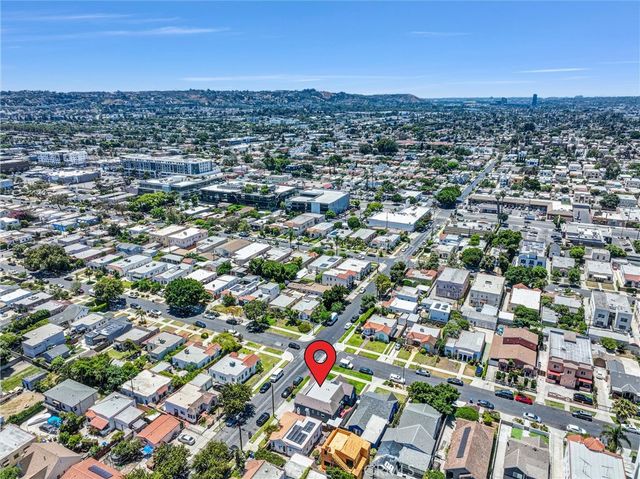 $842,000 | 2850 South Norton Avenue, Los Angeles, CA 90018
