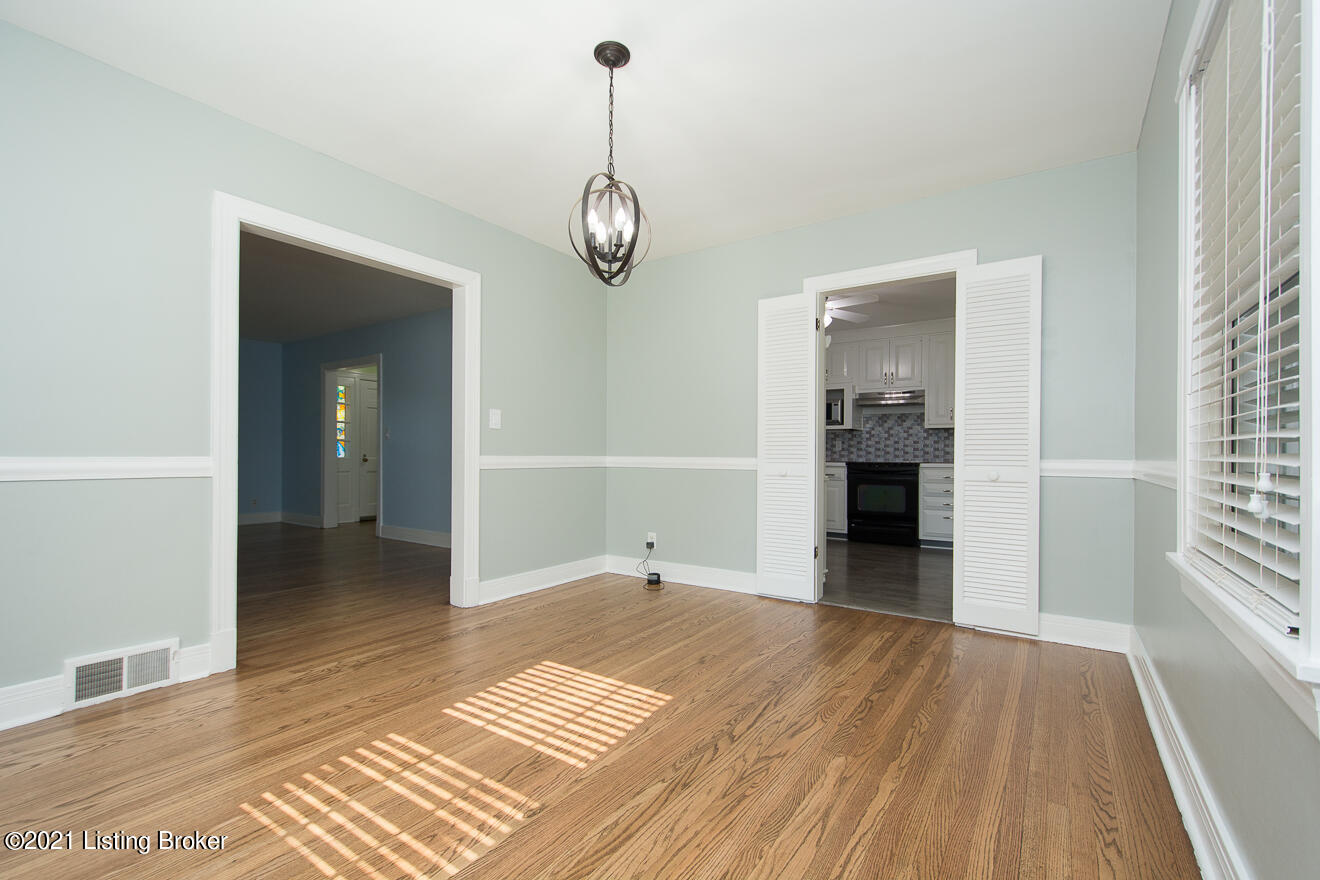 217 Woodcleft Road Louisville, KY 40222 - Photo 11 of 65 Dining Room