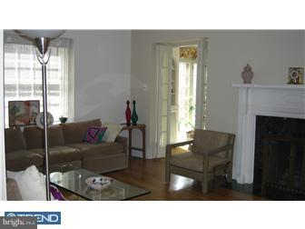 10 Radcliff Road Bala Cynwyd, PA 19004 - Photo 3 of 12 Living Room