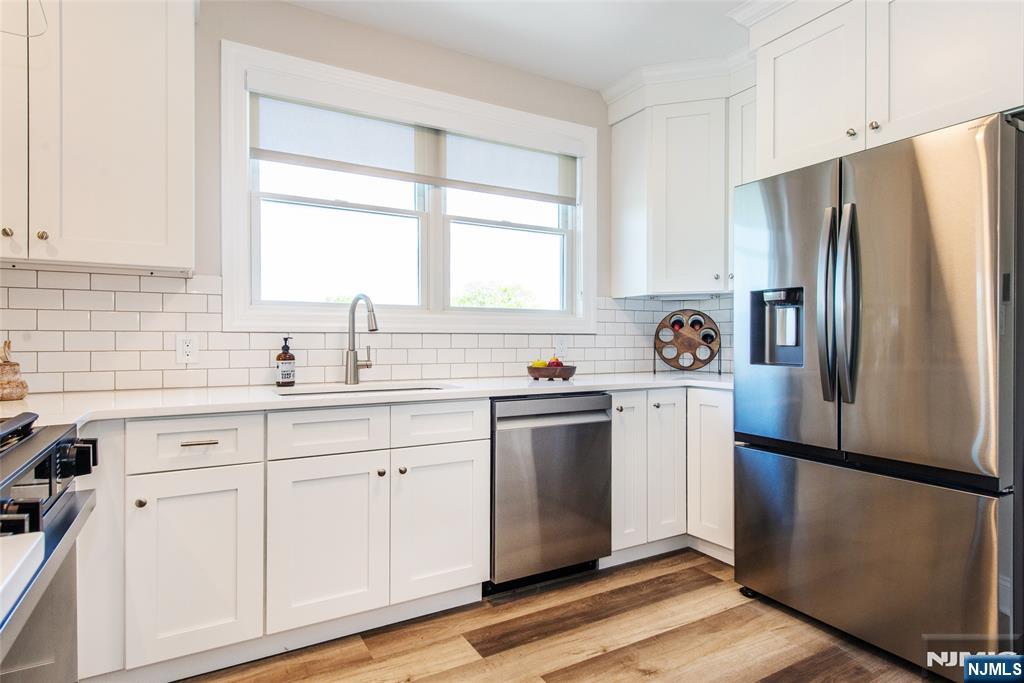 246 Main Street, Unit 402 Chatham, NJ 07928 - Photo 9 of 45