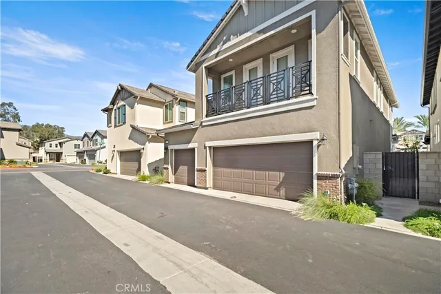 $725,000 | 6577 Canopy Lane, Fontana, CA 92336