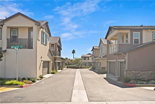 $725,000 | 6577 Canopy Lane, Fontana, CA 92336