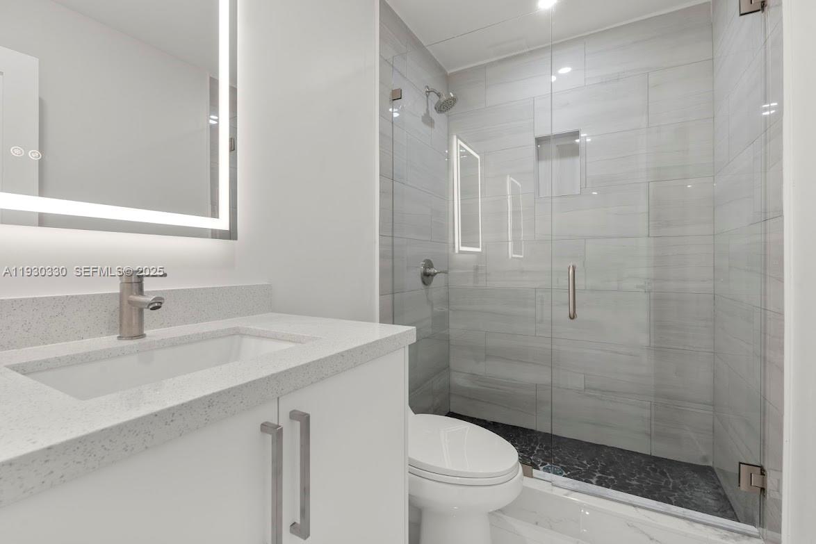 2737 West 55th Place Hialeah, FL 33016 - Photo 16 of 44