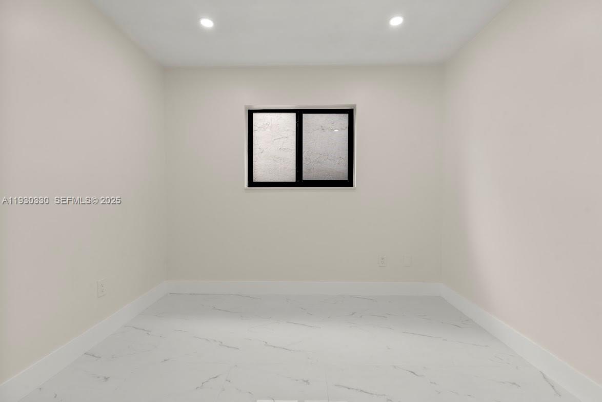 2737 West 55th Place Hialeah, FL 33016 - Photo 28 of 44