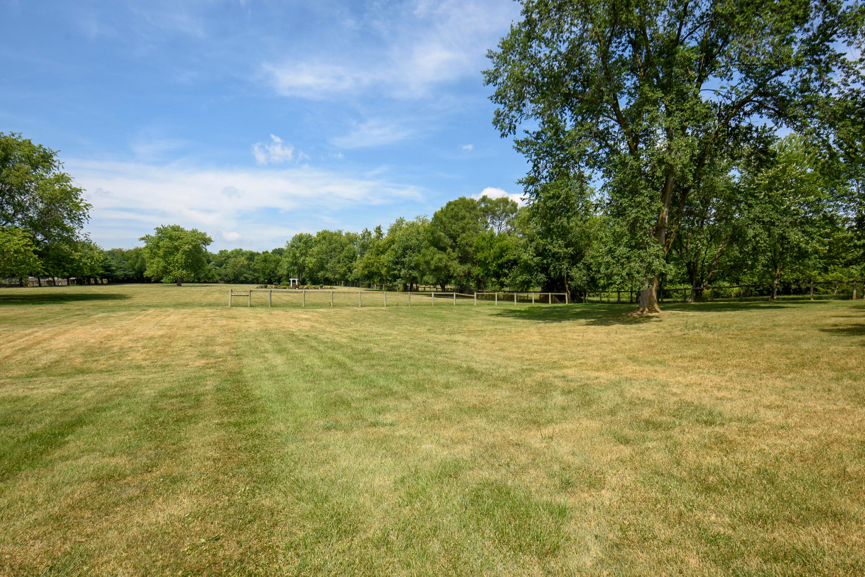 551 Hibbs Road Grove City, OH 43123 - Photo 49 of 76 55