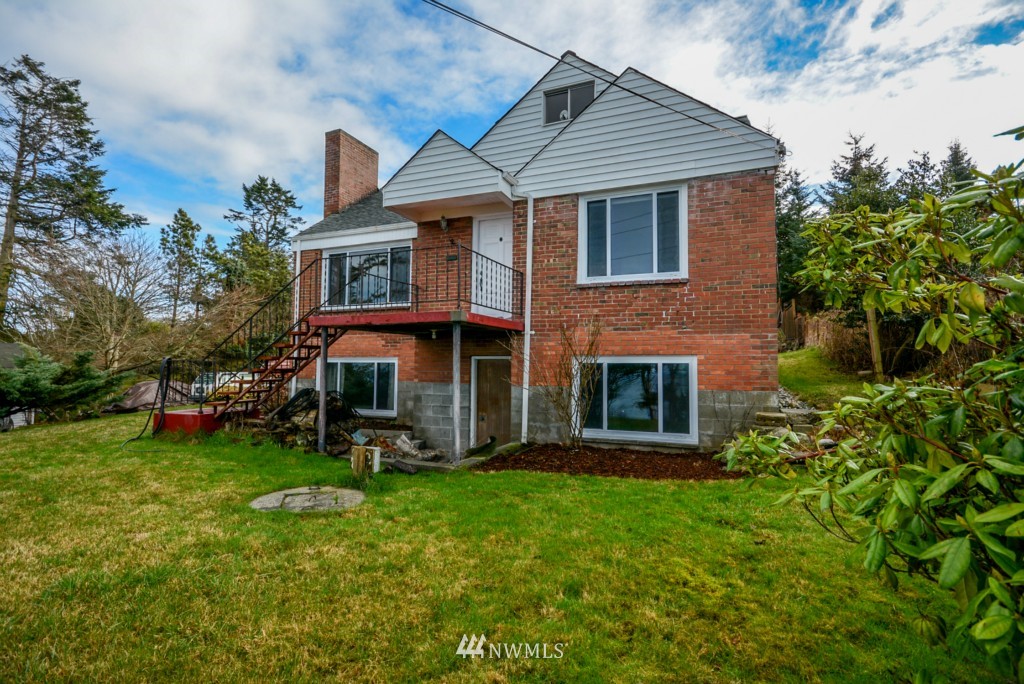 1476 West Beach Road Oak Harbor, WA 98277 - Photo 2 of 24 Gallery Image 2