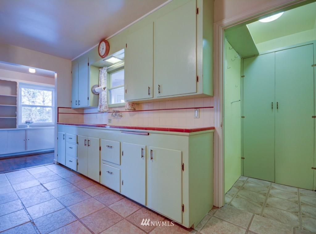 1476 West Beach Road Oak Harbor, WA 98277 - Photo 12 of 24 Gallery Image 12