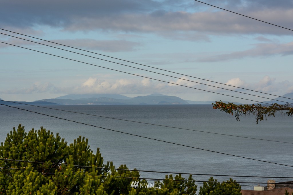 1476 West Beach Road Oak Harbor, WA 98277 - Photo 22 of 24 Gallery Image 22