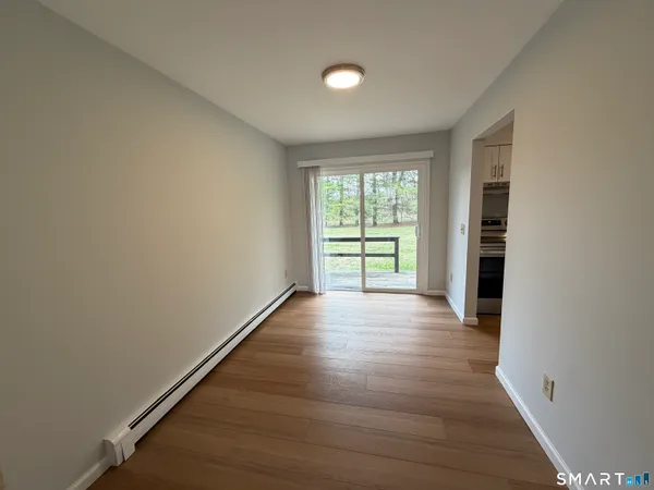 $314,900 | 7 Homestead Lane, Unit 7, Brookfield, CT 06804