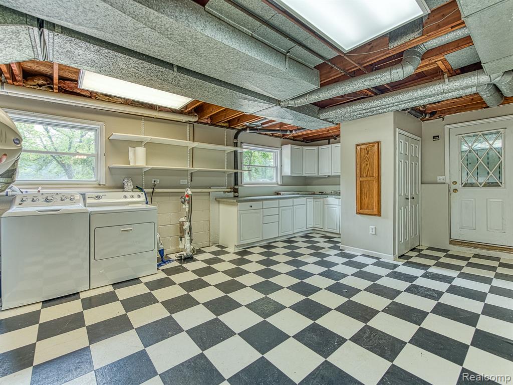 22191 Bell Road New Boston, MI 48164 - Photo 25 of 56