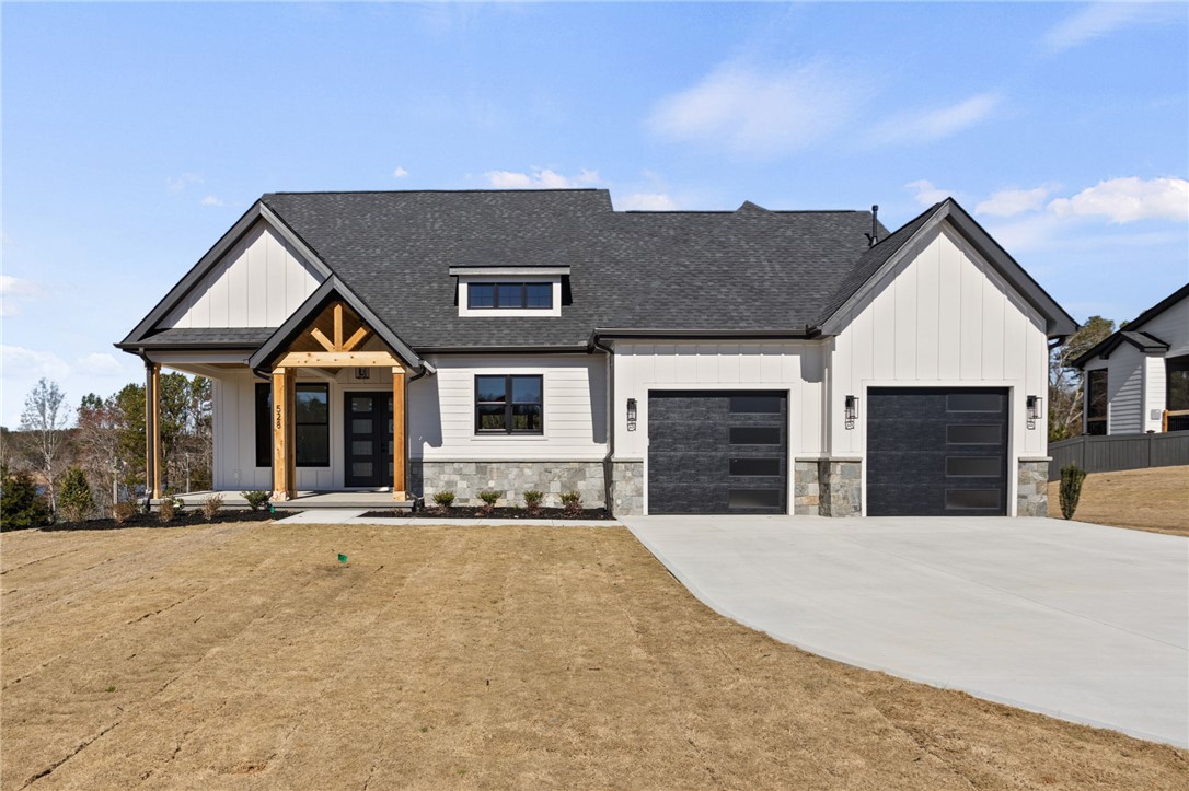 528 Rosedale Way Seneca, SC 29672 - Photo 1 of 29 Front of Home
