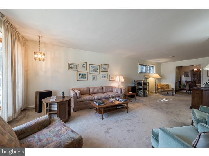 2120 Springhouse Road Broomall, PA 19008 - Photo 3 of 25 Living Room
