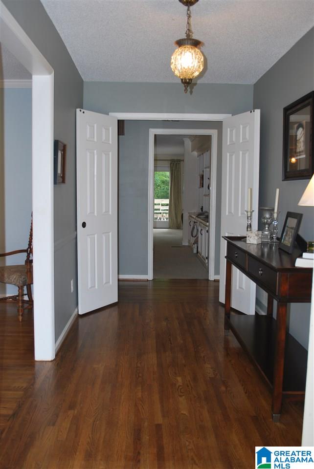 2206 Oak Ridge Circle Birmingham, AL 35226 - Photo 3 of 34