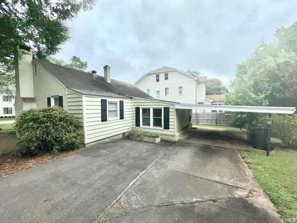 $2,400 | 700 Mial Street, Raleigh, NC 27608