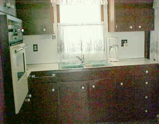 123 Brandon Road Butler, PA 16001 - Photo 5 of 6 Kitchen.