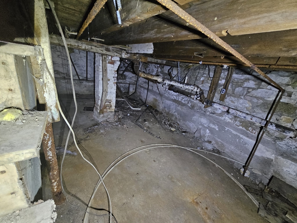 27 Hall Street North Adams, MA 01247 - Photo 26 of 32 a view of entryway