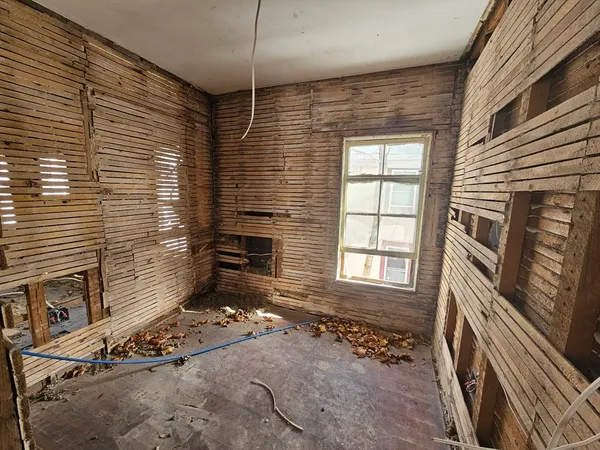 $84,900 | 27 Hall Street, North Adams, MA 01247