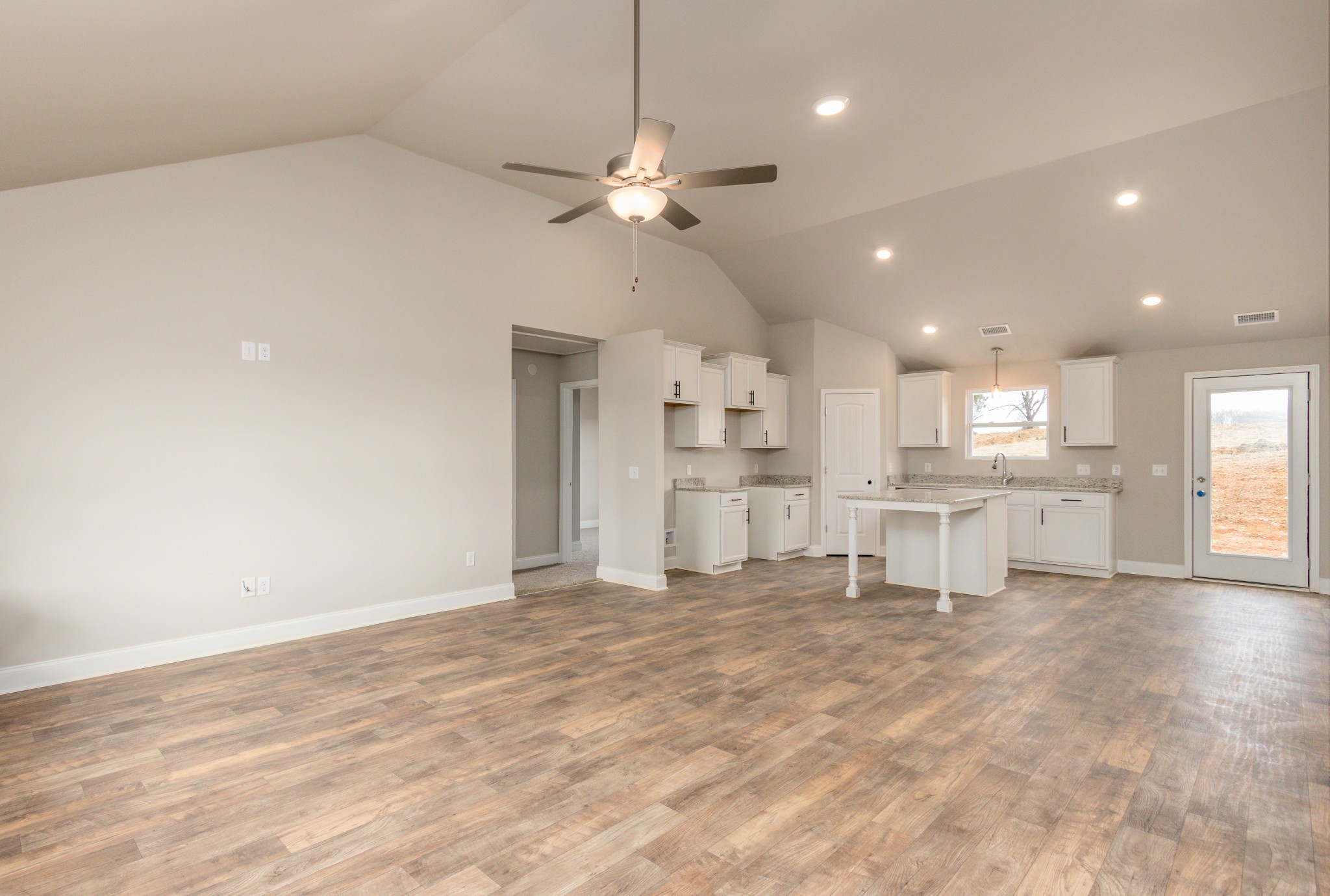 3044 Maple Grove Road Dickson, TN 37055 - Photo 2 of 10 Gallery Image 2