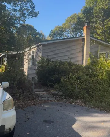 $599,999 | 17 Trundlebed Lane, Kensington, NH 03833