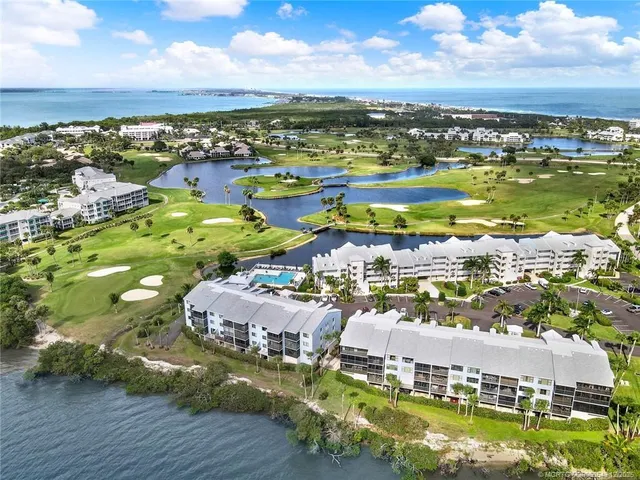 $299,000 | 40 Northeast Plantation Road, Unit 101, Stuart, FL 34996