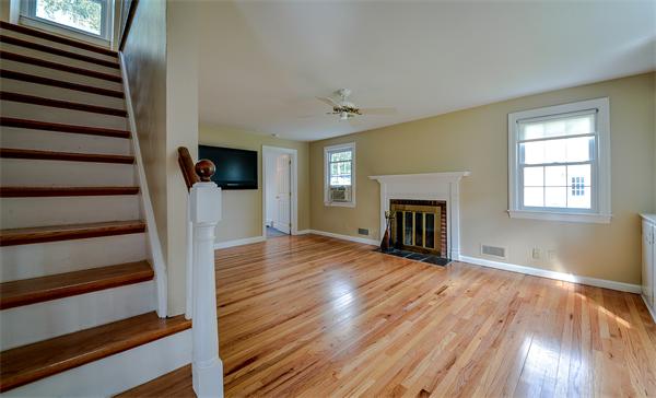 42 Barnesdale Road Natick, MA 01760 - Photo 17 of 24 Gallery Image 17