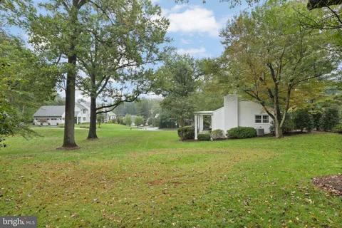 $1,650,000 | 1521 Forest Villa Lane, McLean, VA 22101