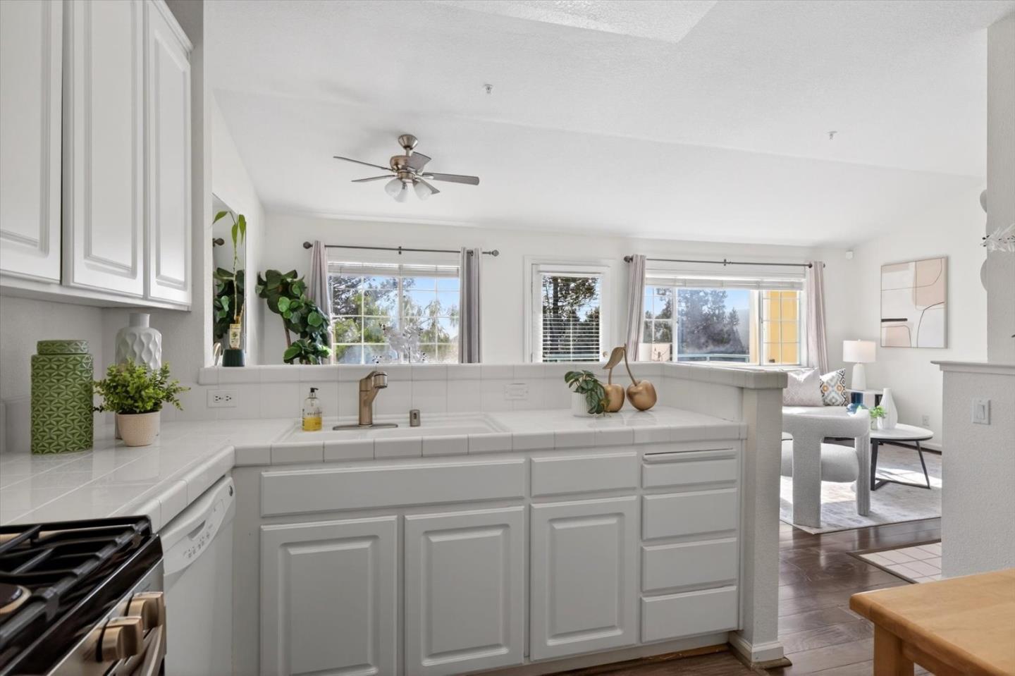 121 Skyline Drive San Ramon, CA 94583 - Photo 7 of 26