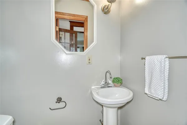 $299,900 | 65 Ontario Street, Mendon, NY 14472