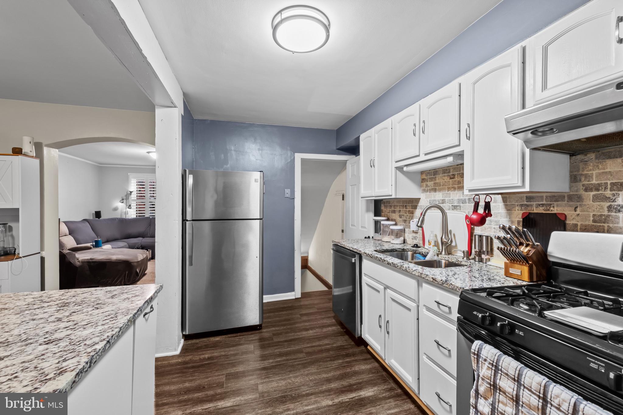 7304 Stratton Way Baltimore, MD 21224 - Photo 13 of 34 Kitchen with stainless steel appliances