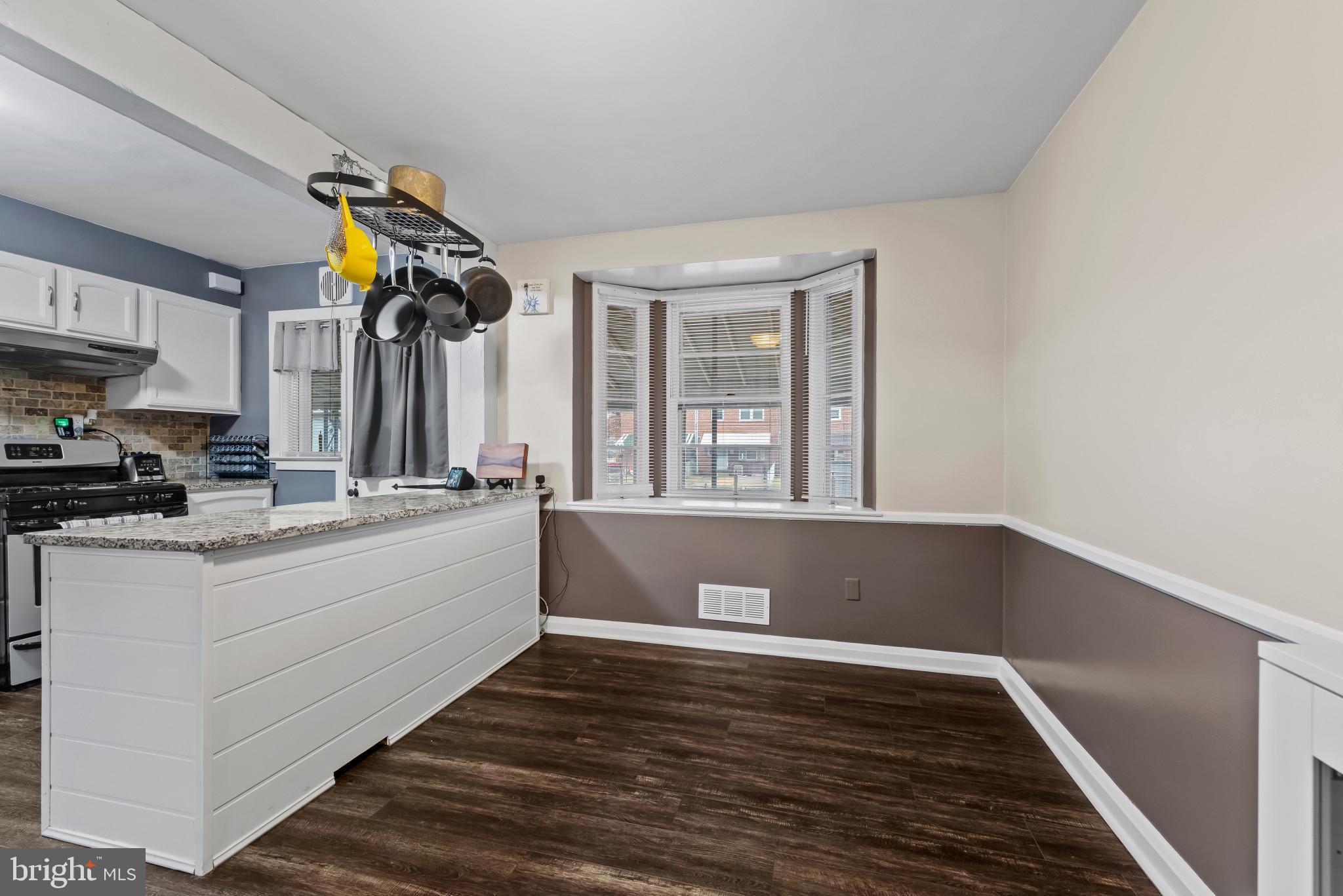 7304 Stratton Way Baltimore, MD 21224 - Photo 9 of 34 Dining area