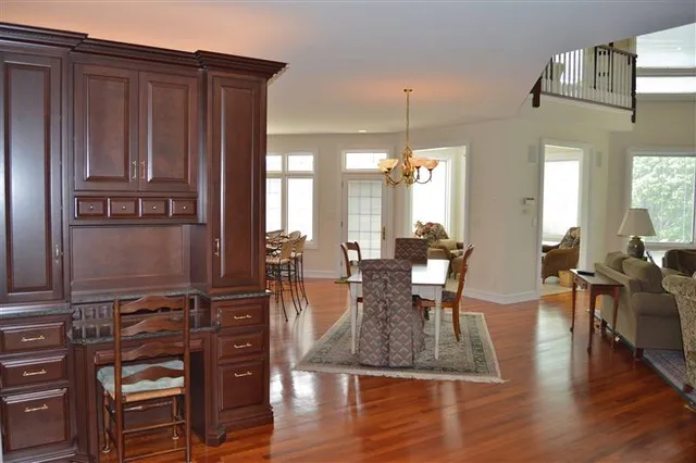 $6,500 | 711 Berkshire Court, Downers Grove, IL 60516