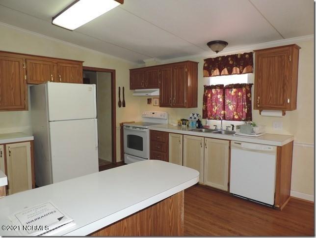 5210 Carr Road Wilson, NC 27893 - Photo 12 of 36 11 Kitchen