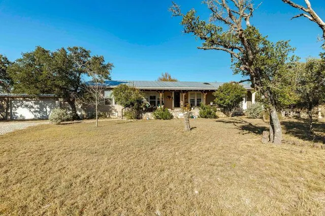 $349,999 | 198 Crossing Drive, Harper, TX 78631