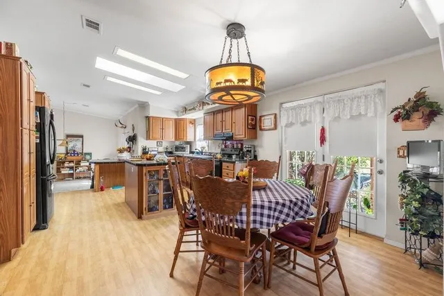 $349,999 | 198 Crossing Drive, Harper, TX 78631