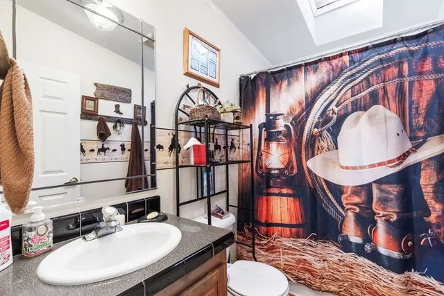 $349,999 | 198 Crossing Drive, Harper, TX 78631