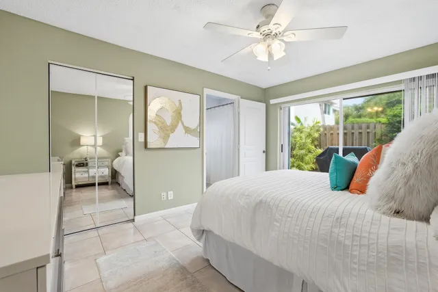 $3,995 | 2049 Southeast 6th Street, Unit F, Deerfield Beach, FL 33441