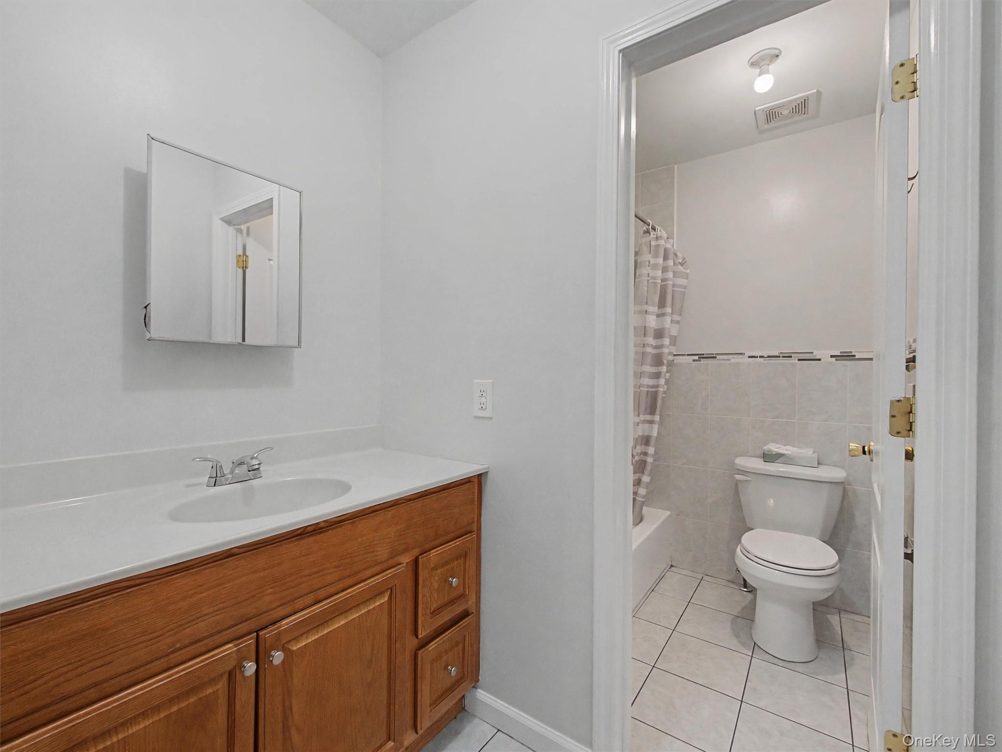 9 Elm Street, Unit 201 Spring Valley, NY 10977 - Photo 28 of 33