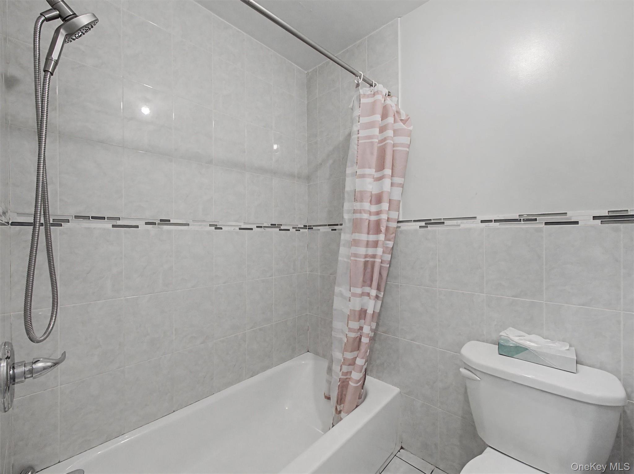 9 Elm Street, Unit 201 Spring Valley, NY 10977 - Photo 29 of 33